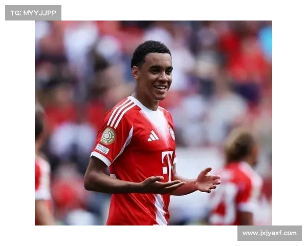 如何评估穆夏拉在拜仁的战术地位与发展潜力